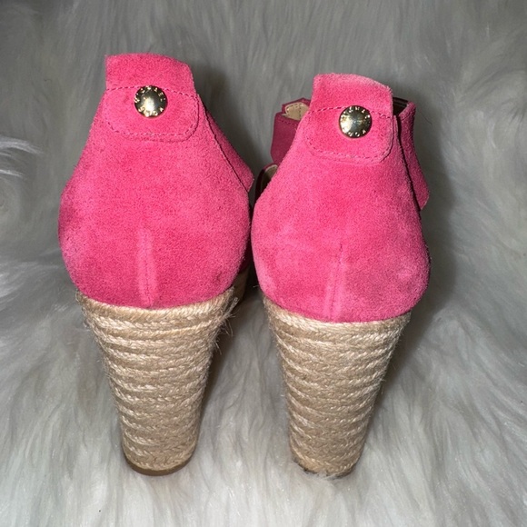 MICHAEL Michael Kors Fuchsia Suede Sandals - Picture 3 of 9